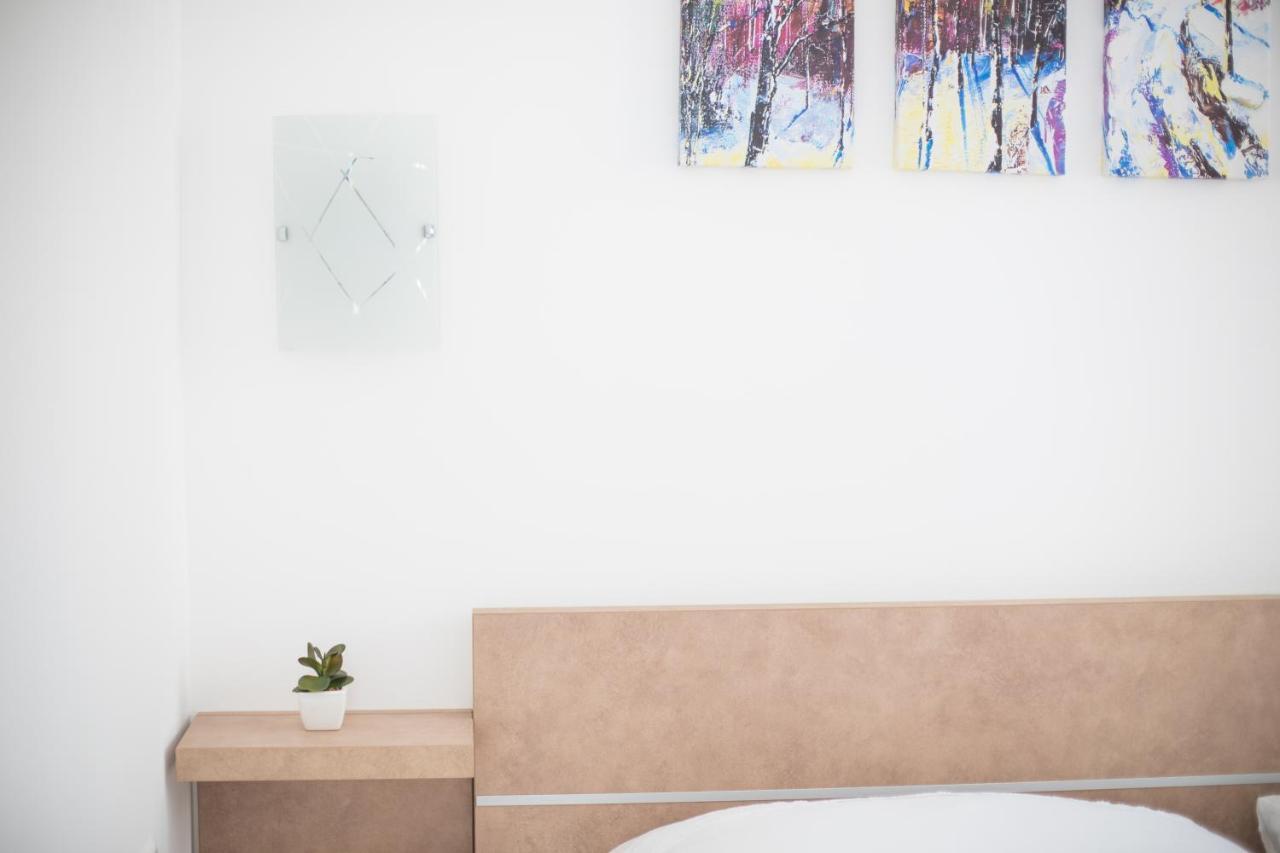 Apartman Roza Podstrana Exterior foto